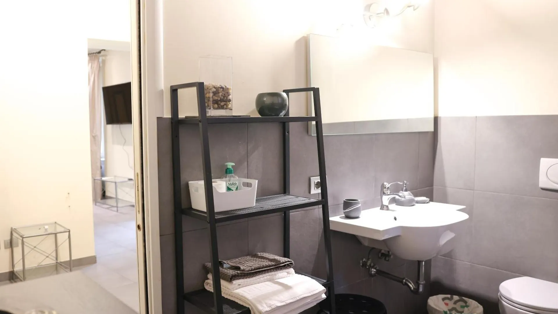 Domus Superior Banchi Nuovi - Navona Pl. - Pantheon Apartment Rome 0*,