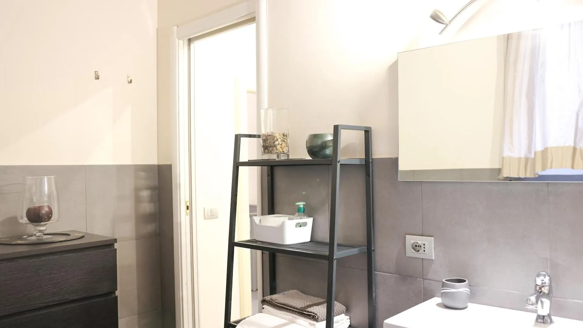 Domus Superior Banchi Nuovi - Navona Pl. - Pantheon Apartment Rome
