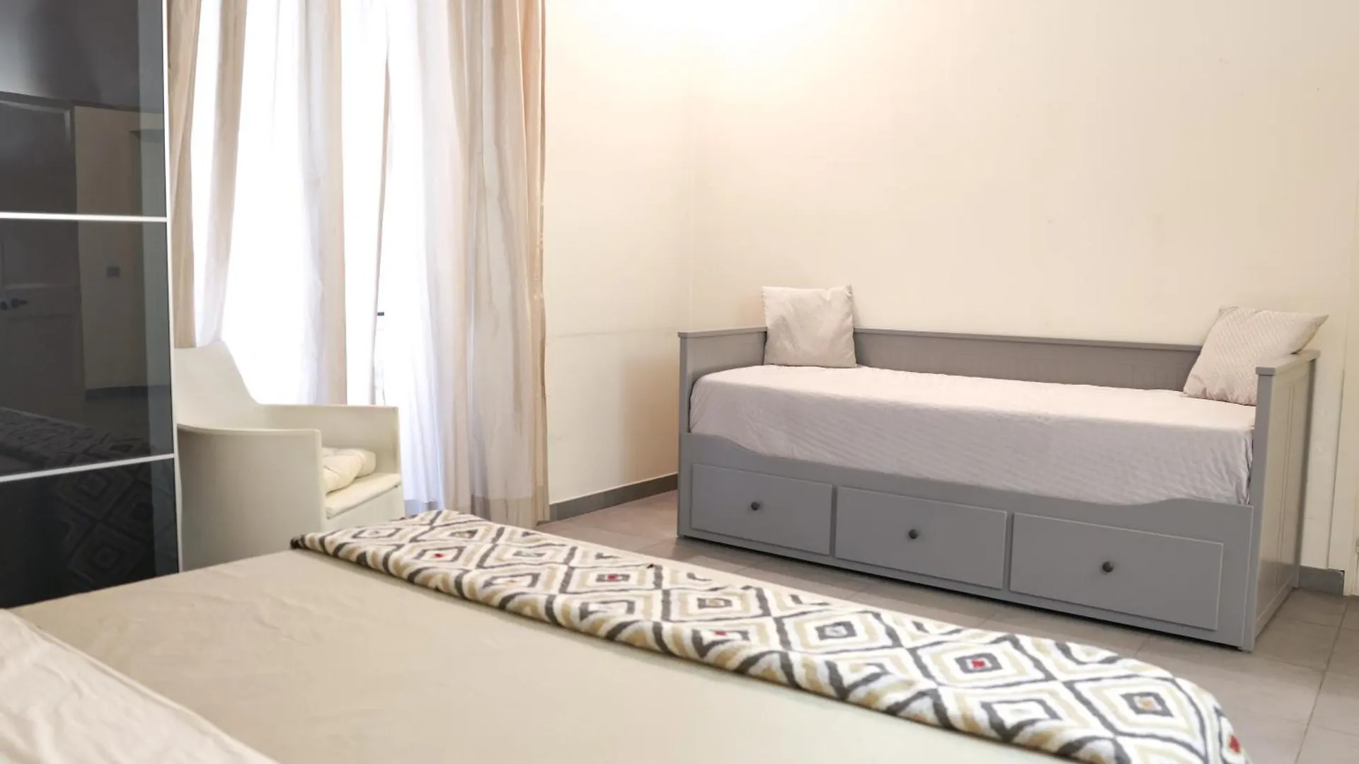 Domus Superior Banchi Nuovi - Navona Pl. - Pantheon Apartment Rome