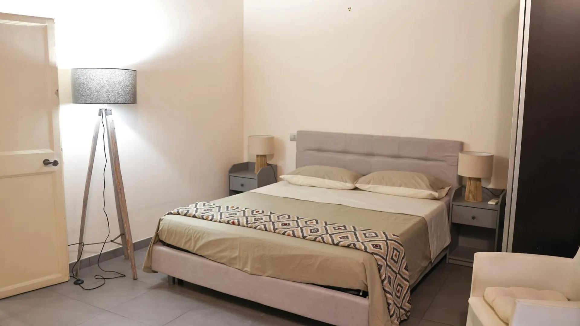 Domus Superior Banchi Nuovi - Navona Pl. - Pantheon Apartment Rome